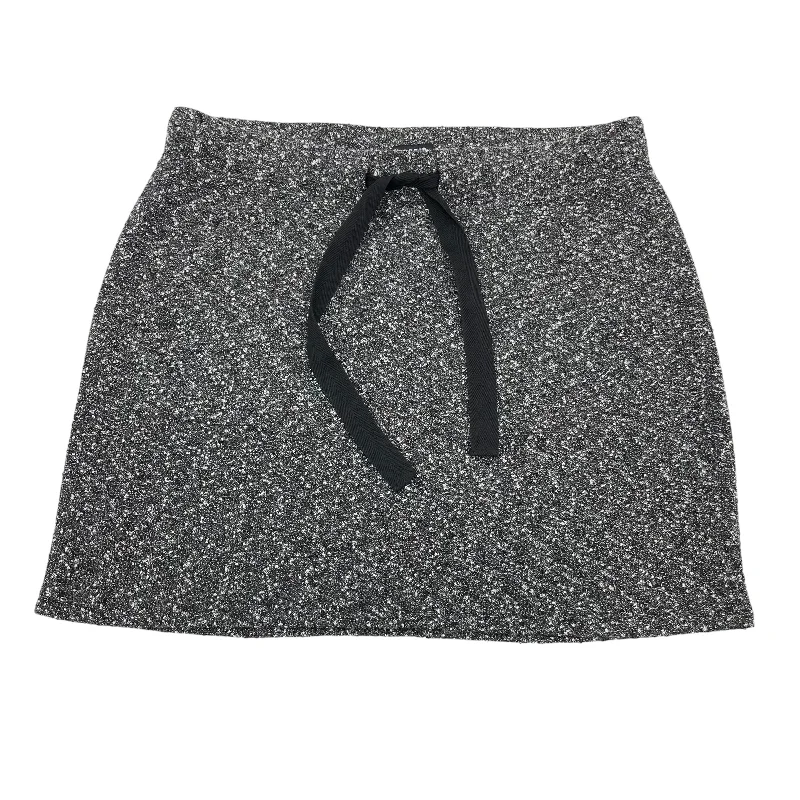 GREY SKIRT MINI & SHORT by TORRID Size:1X